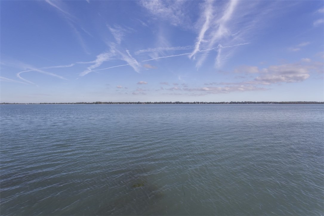 22308 E River Road, Grosse Ile Twp., MI 48138